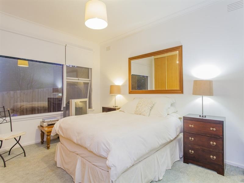 72 Reigate Road, Highton VIC 3216