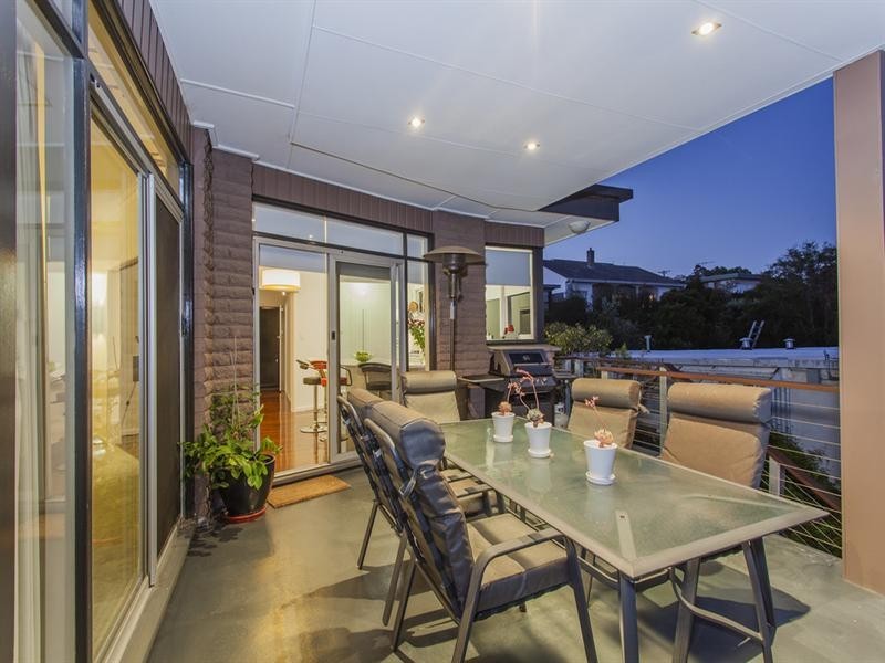 72 Reigate Road, Highton VIC 3216