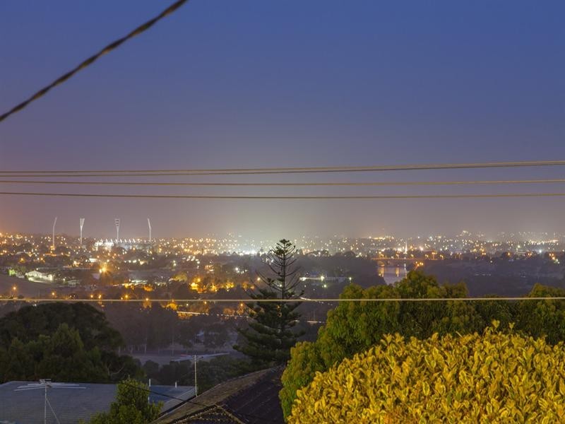 72 Reigate Road, Highton VIC 3216