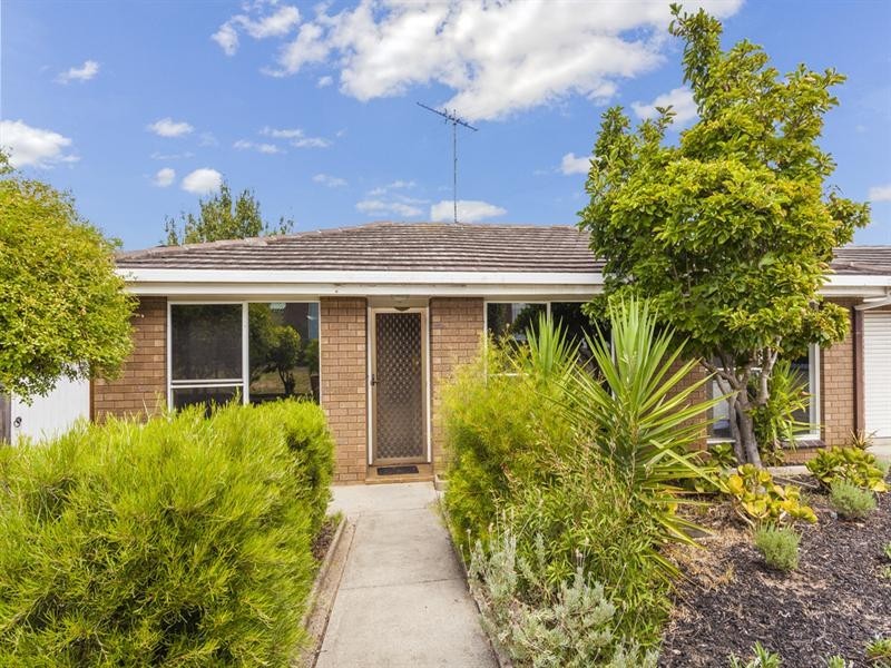 4/16 Elizabeth Street, Highton VIC 3216