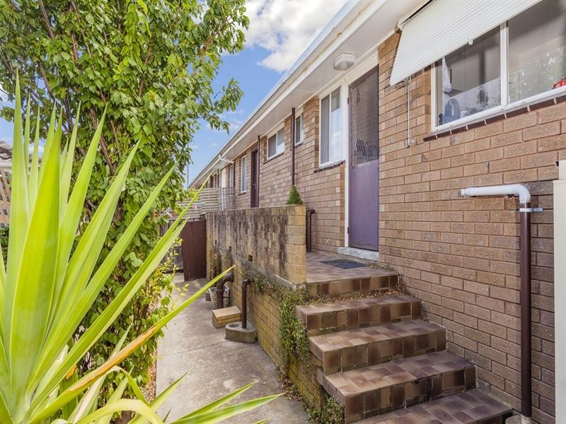 4/16 Elizabeth Street, Highton VIC 3216