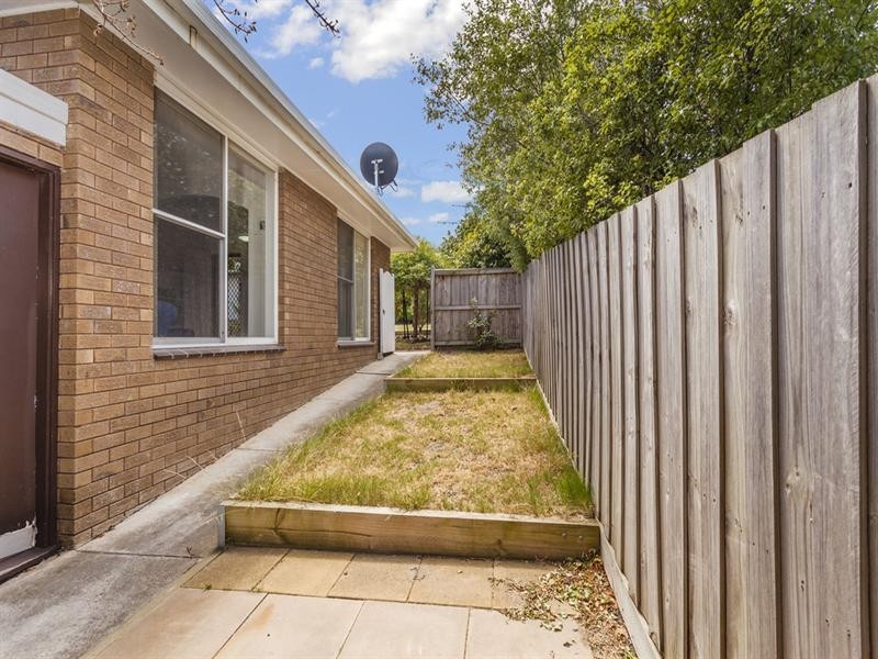 4/16 Elizabeth Street, Highton VIC 3216