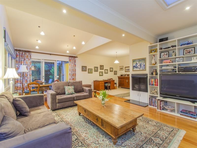 201 Noble Street, Newtown VIC 3220