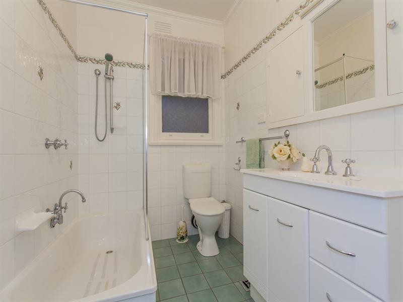 201 Noble Street, Newtown VIC 3220