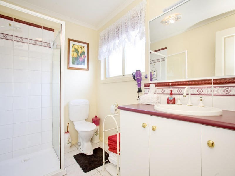 10 Nivek Court, St Albans Park VIC 3219