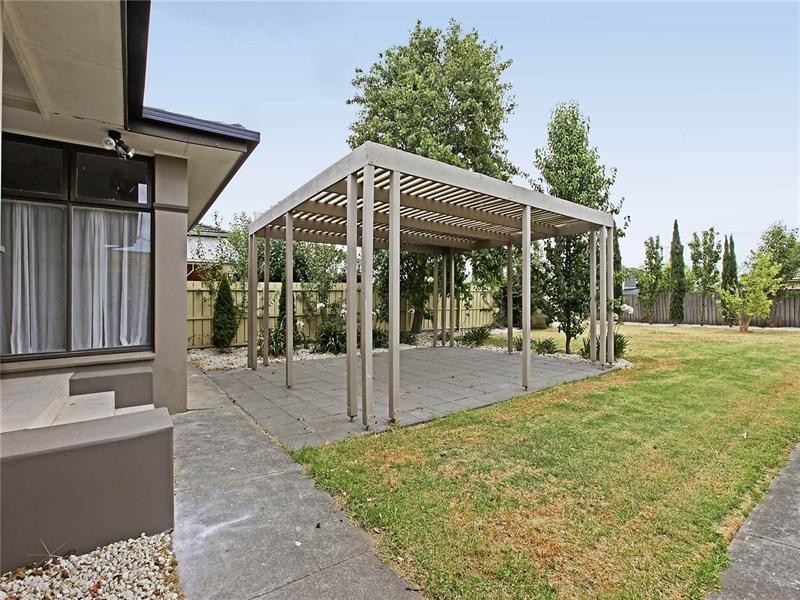 86 Ernest Street, Bell Post Hill VIC 3215