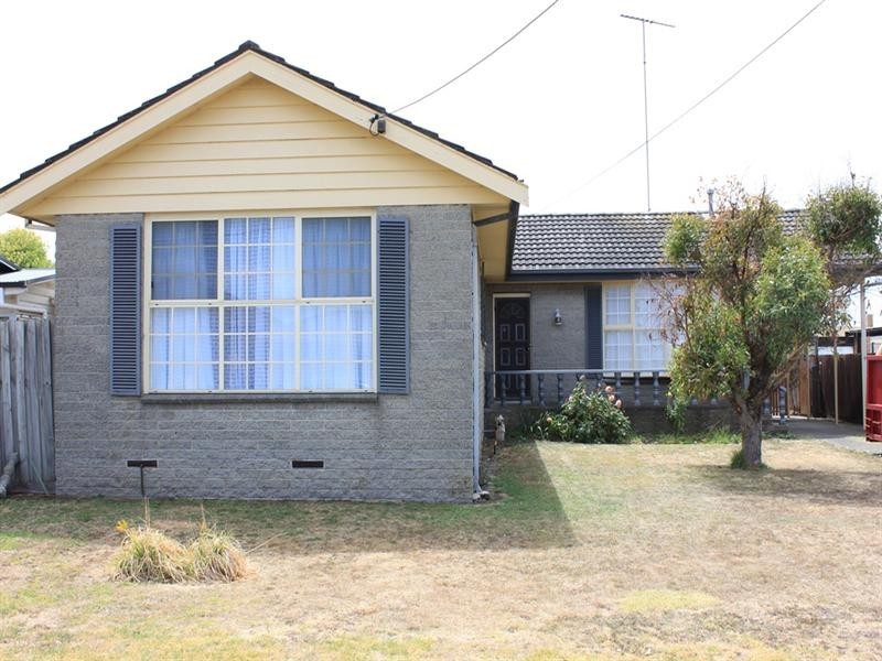 37 Watsons Road, Newcomb VIC 3219