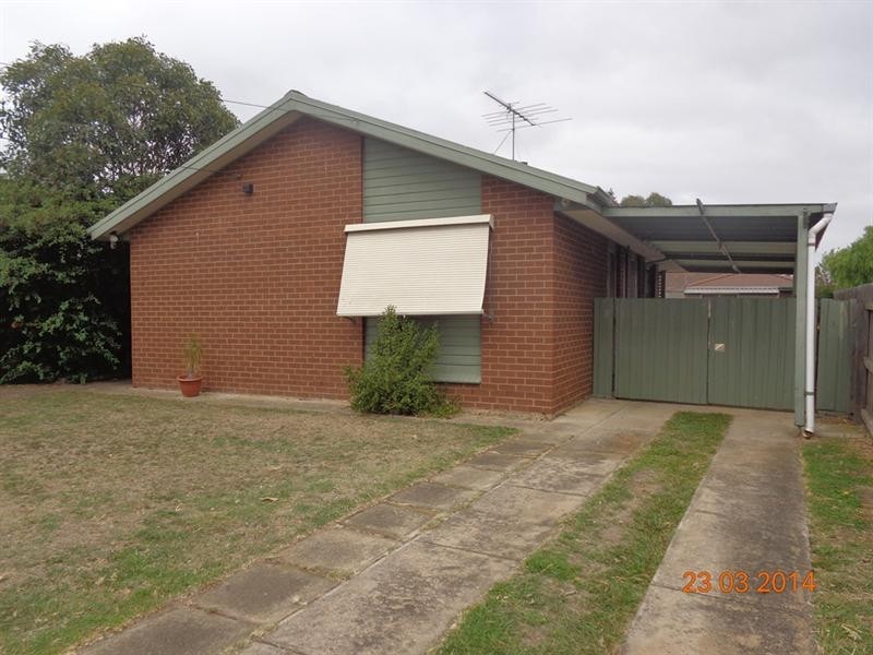 9 Sputnik Court, Whittington VIC 3219
