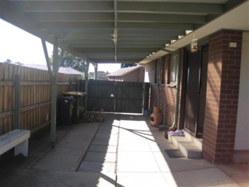 9 Sputnik Court, Whittington VIC 3219