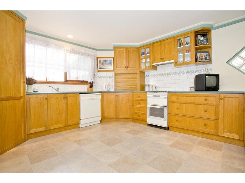 20 Liston Street, Bell Post Hill VIC 3215