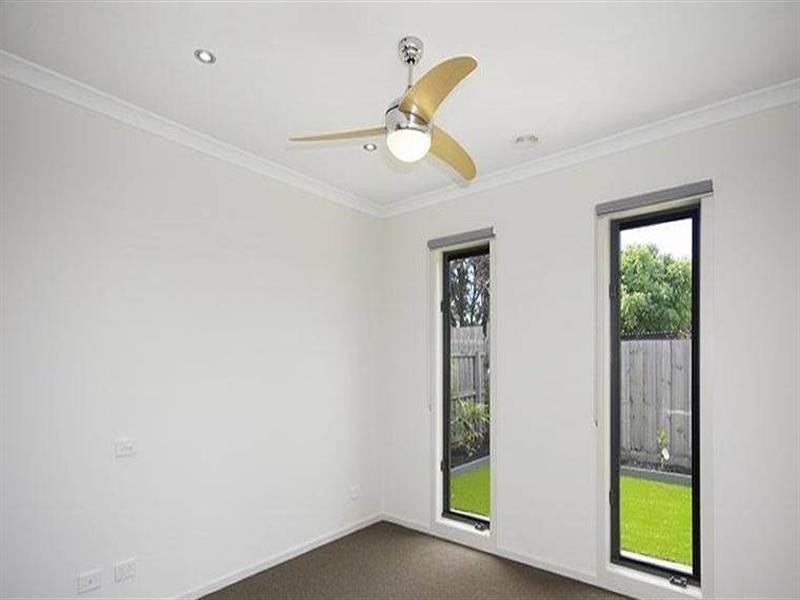 12a Roslyn Road, Belmont VIC 3216