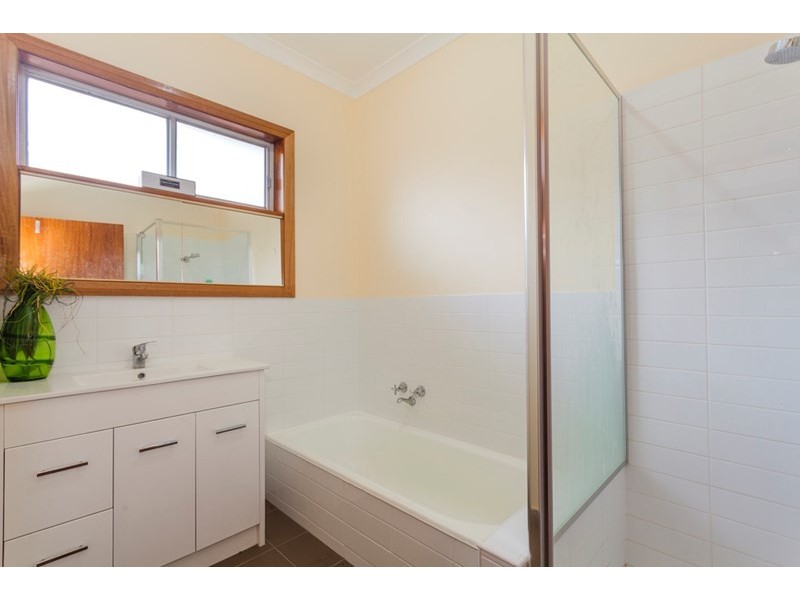 120 Sladen Street, Hamlyn Heights VIC 3215