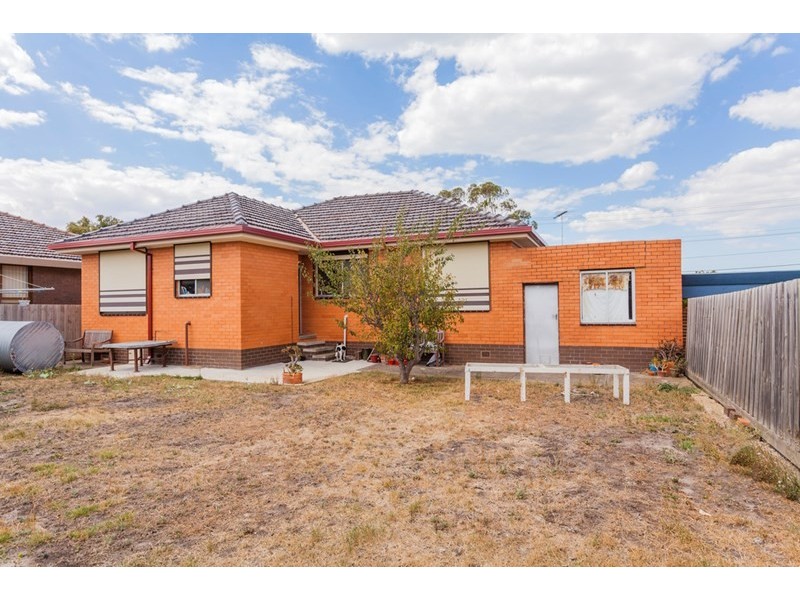 120 Sladen Street, Hamlyn Heights VIC 3215