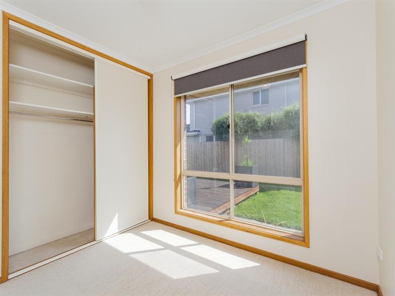 2a Dunmow Crescent, Hamlyn Heights VIC 3215