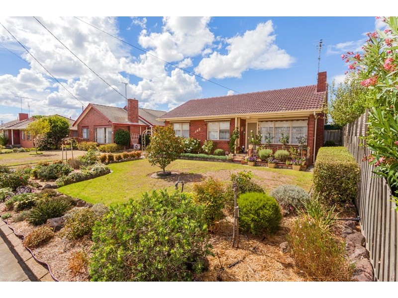143 St Albans Road, East Geelong VIC 3219