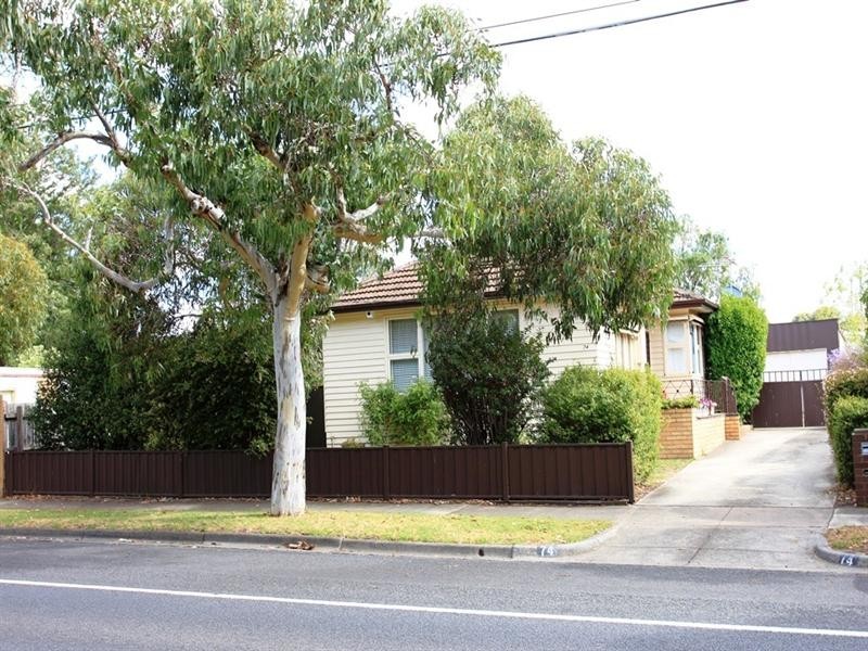74 Ballarat Road, Hamlyn Heights VIC 3215