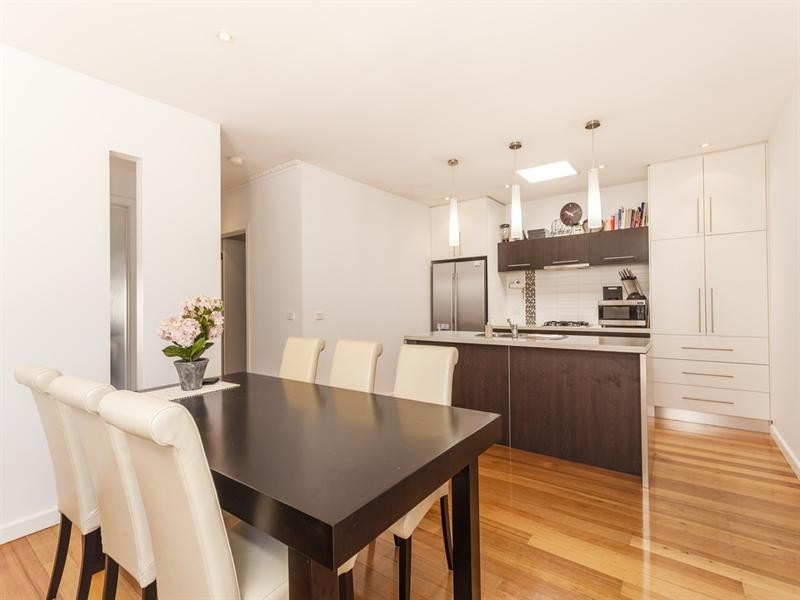 8 Pizer Street, Geelong West VIC 3218