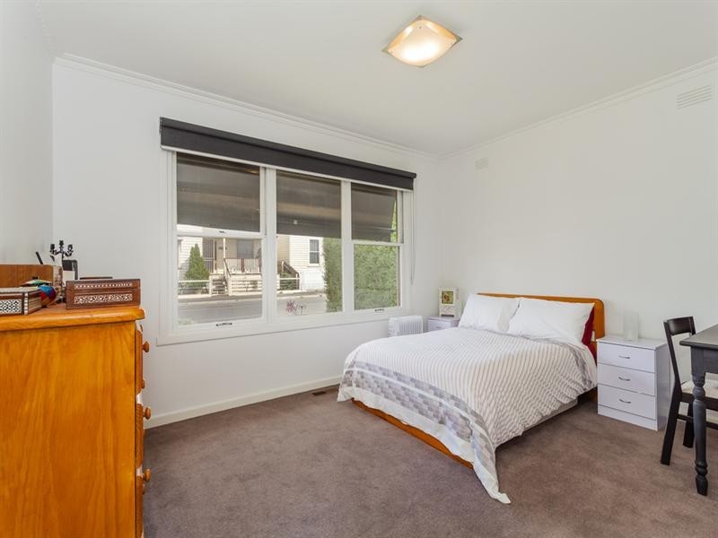 8 Pizer Street, Geelong West VIC 3218