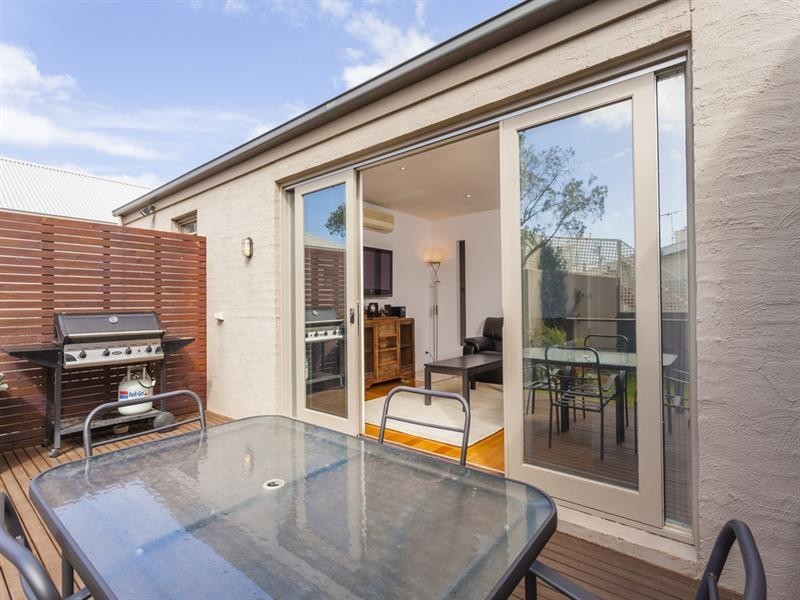 8 Pizer Street, Geelong West VIC 3218