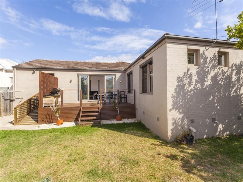 8 Pizer Street, Geelong West VIC 3218