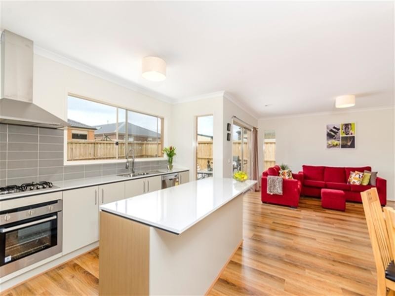 72 Anstead Avenue, Drysdale VIC 3222