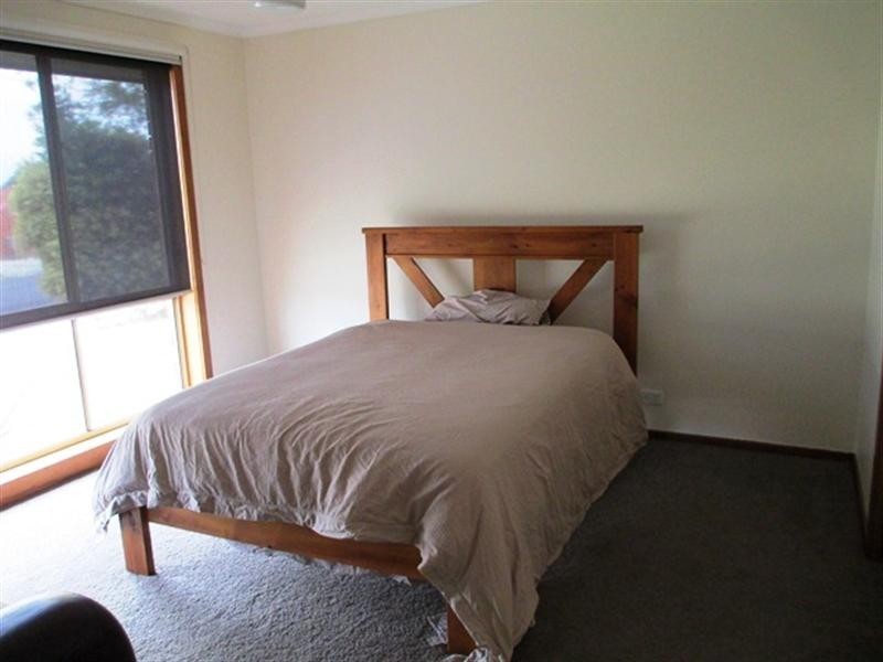 27 Villea Avenue, Grovedale VIC 3216