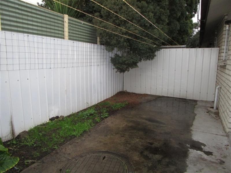 3/2a Staverly Road, Herne Hill VIC 3218