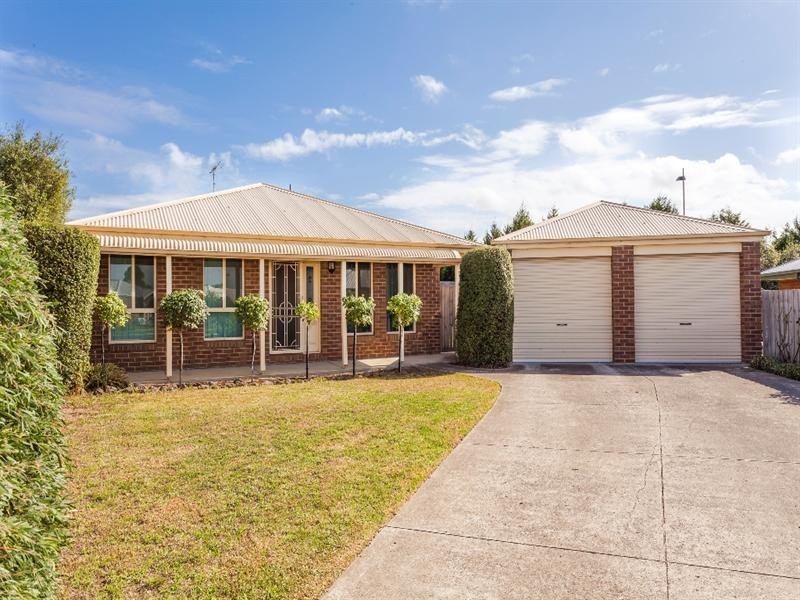 22 Hollows Court, Grovedale VIC 3216
