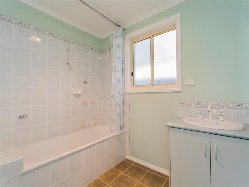 22 Hollows Court, Grovedale VIC 3216