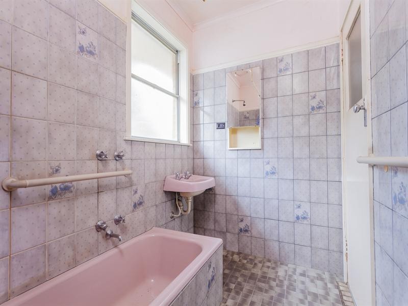 3 Higgins Court, Breakwater VIC 3219