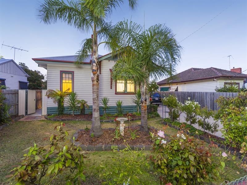14 Girton Crescent, Manifold Heights VIC 3218