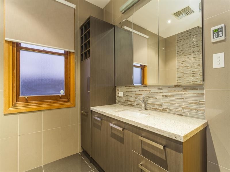 14 Girton Crescent, Manifold Heights VIC 3218