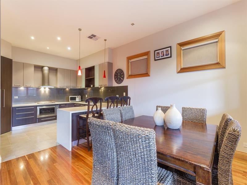 14 Girton Crescent, Manifold Heights VIC 3218