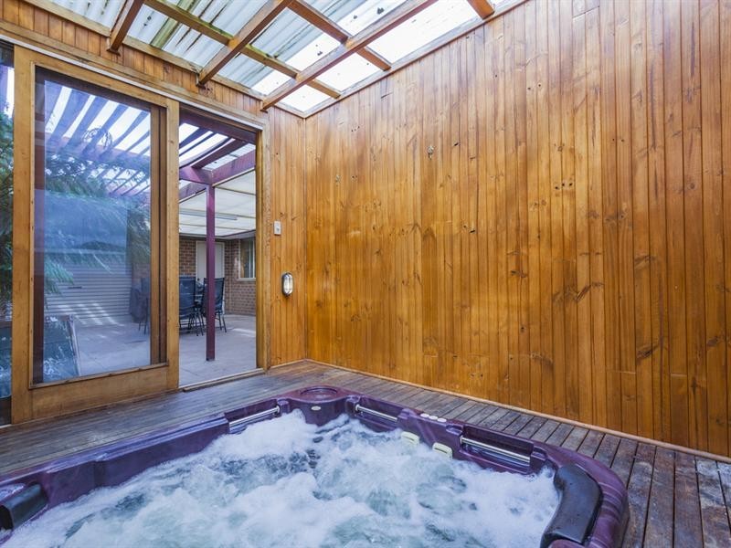 3 Moyston Grove, Corio VIC 3214