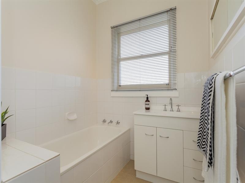 38 James Street, Belmont VIC 3216