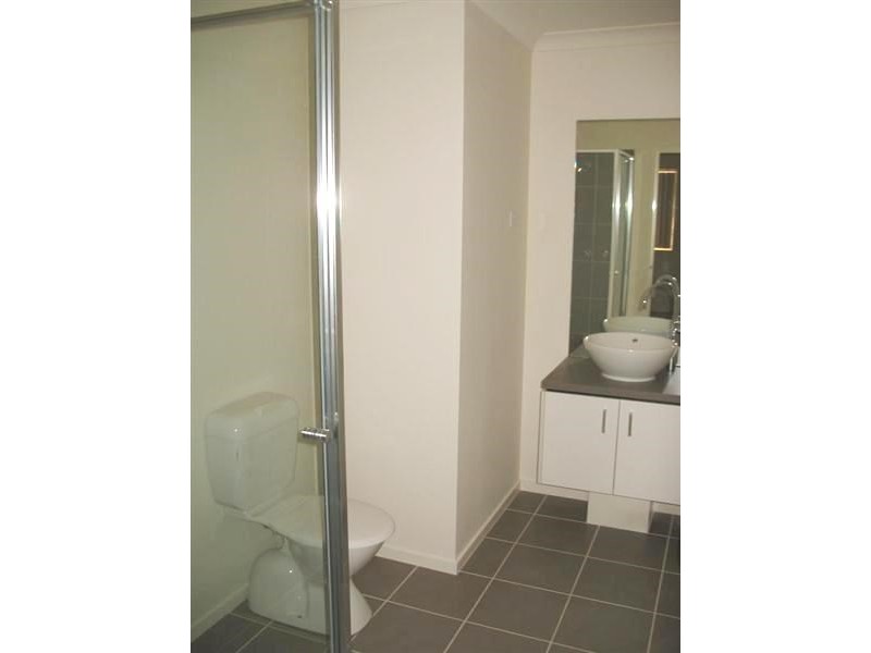 33 Blackheath Mews, Waurn Ponds VIC 3216