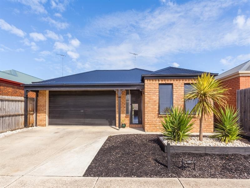 61 Hewitt Drive, Grovedale VIC 3216