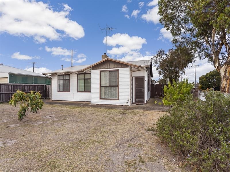 74 Rose Avenue, Norlane VIC 3214