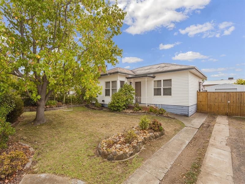 24 Drysdale Avenue, Hamlyn Heights VIC 3215