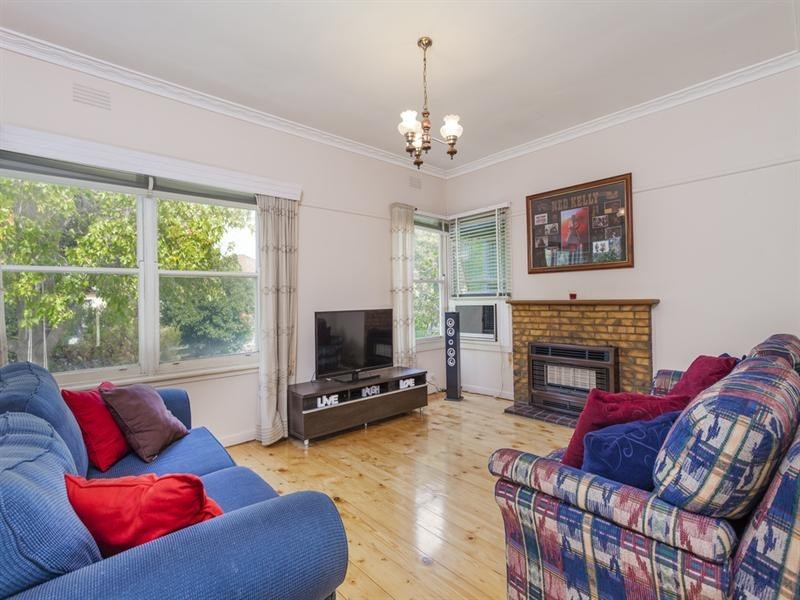 24 Drysdale Avenue, Hamlyn Heights VIC 3215