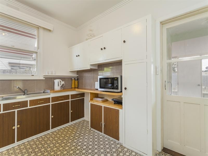 24 Drysdale Avenue, Hamlyn Heights VIC 3215