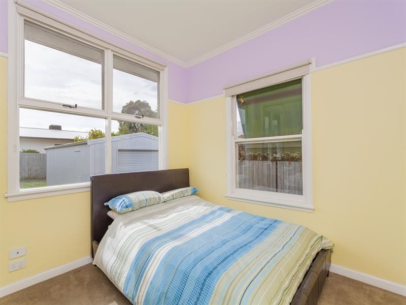 24 Drysdale Avenue, Hamlyn Heights VIC 3215