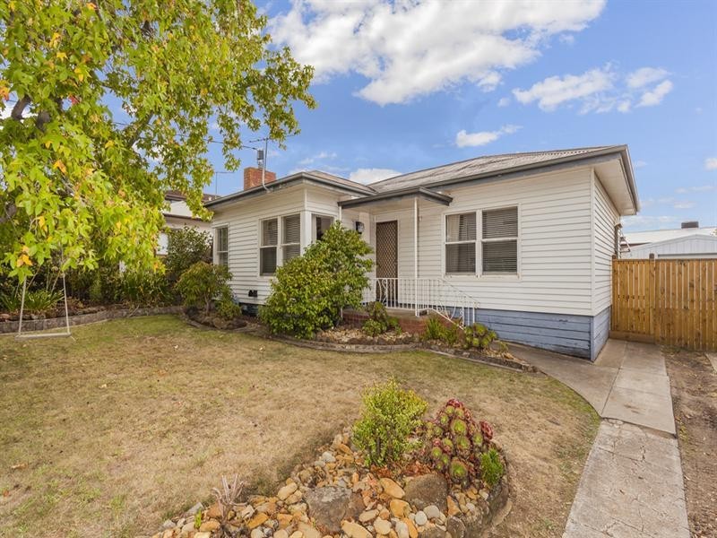 24 Drysdale Avenue, Hamlyn Heights VIC 3215