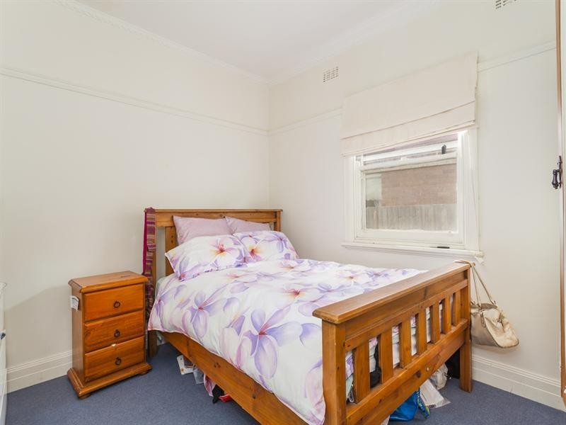 4 Clonard Avenue, Geelong West VIC 3218