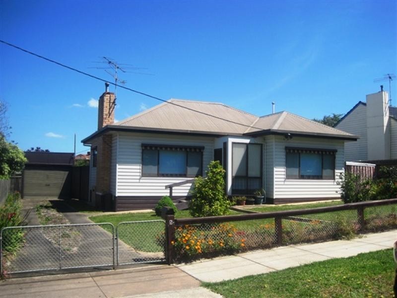 5 Chaucer Street, Hamlyn Heights VIC 3215