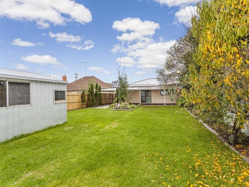 35 Oxford Street, Whittington VIC 3219