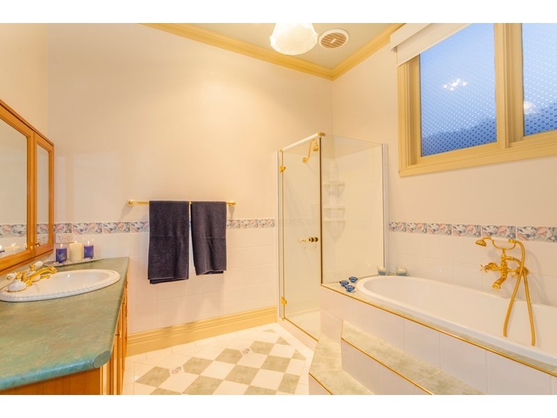 97-99 Grosvenor Drive, Wandana Heights VIC 3216