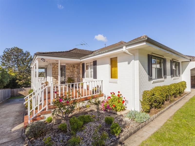 3 Fernhill Drive, Highton VIC 3216