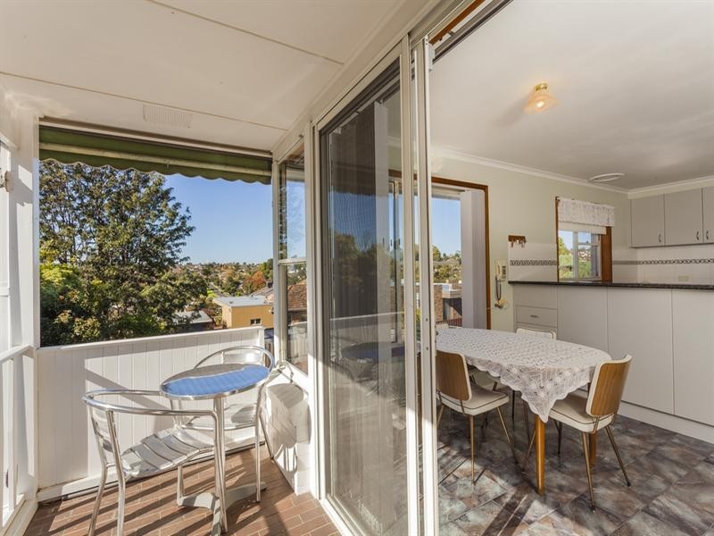 3 Fernhill Drive, Highton VIC 3216
