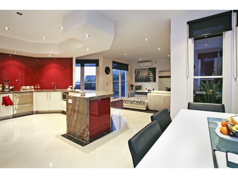 14 Grosvenor Drive, Wandana Heights VIC 3216